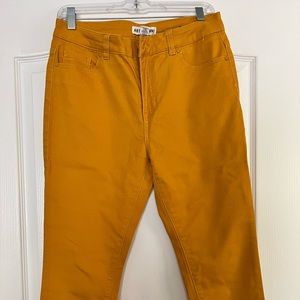 Skinny jeans (mustard color)